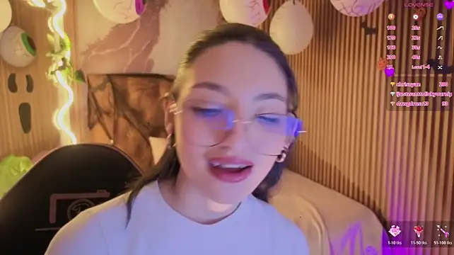 MAHYRA_TAY