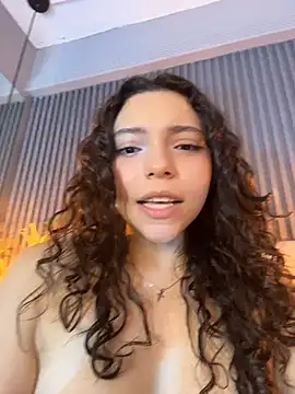Mia_honey3