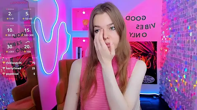 TinaTayylor live cam preview