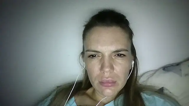 Jualitalowq live cam preview