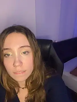 babycherxo live cam preview