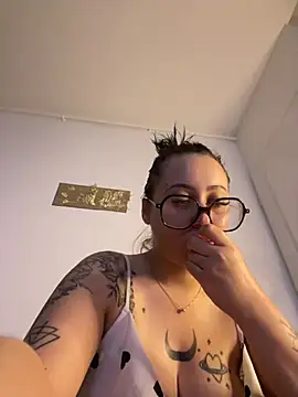 queenlo_xxx