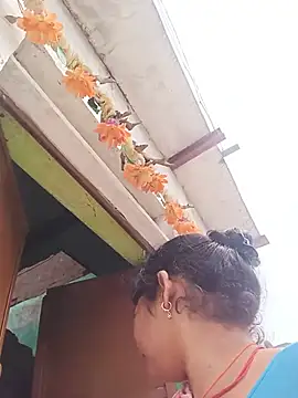 Joohi_Chawla143 live cam on StripChat