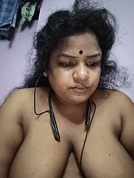 Deborbhavi222 live cam preview