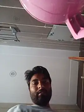 realmxxx1 live cam on StripChat