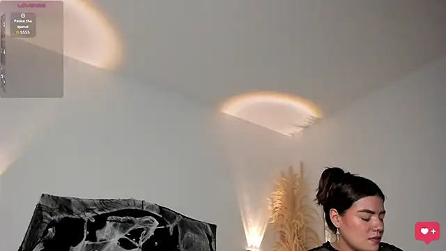ariana_x1_ live cam preview