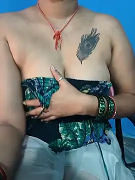 Nautty_jaanu live cam on StripChat