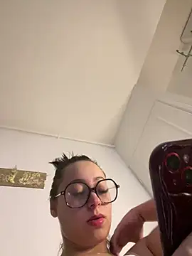 queenlo_xxx