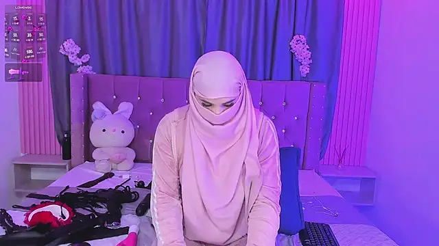 Nayla-Mouna