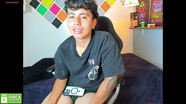 jonnie-rodriguez (M twink) - spit hard cock 💦