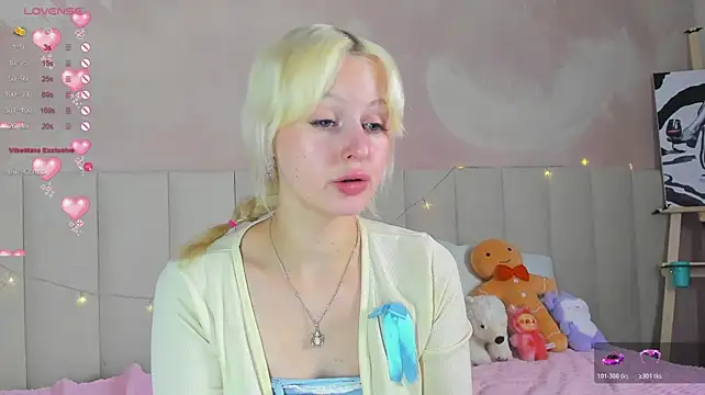 AdeleSilvy webcam