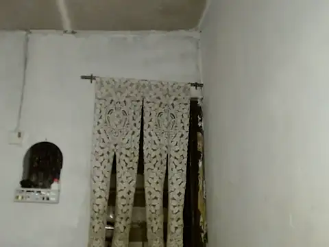 Pussyxjuicy1 live cam preview