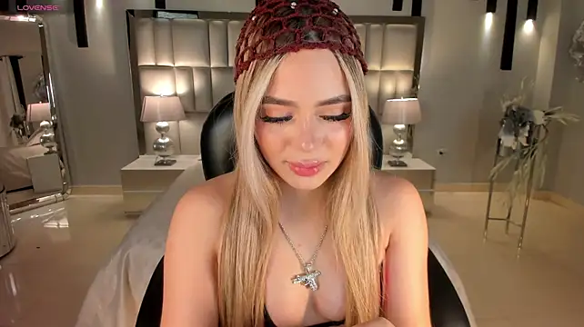 JuanitaClay live cam preview