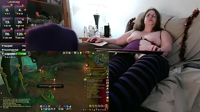 Uniquethickqueen live cam on StripChat