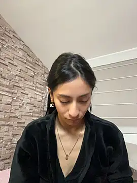Lucyjoi live cam preview