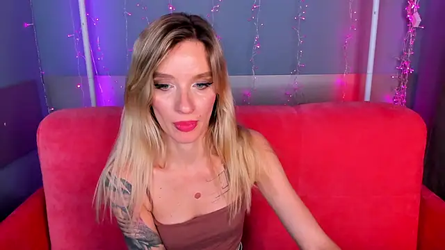 AlinaLovelyX