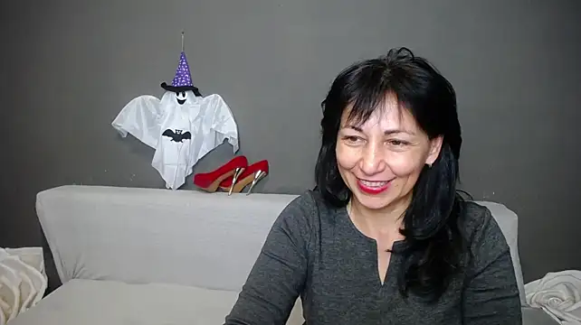 LiluGrants live cam preview