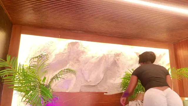 alisonn_moon live cam preview