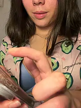 Kattyyyteen live cam preview