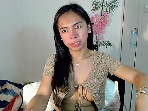 ur_asianhotleah