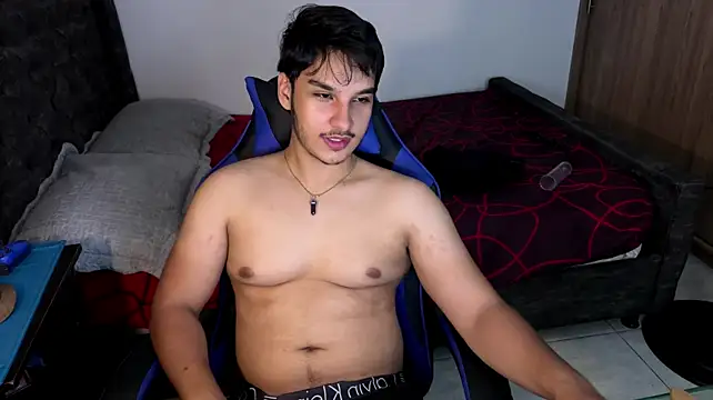 ValentinoCruz1 live cam preview