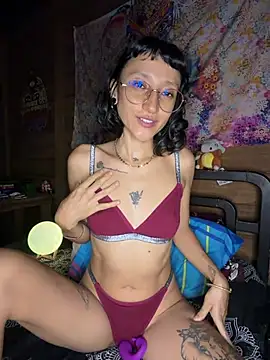 Lunascarlet4 live cam preview