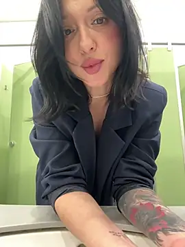 RoxySantaMonica live cam on StripChat