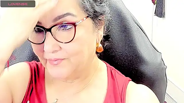 cataleya_mom live cam on StripChat