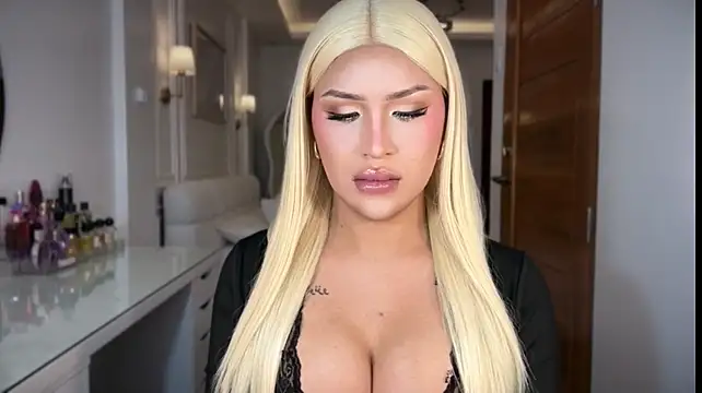 Your_Majesty_Tyra