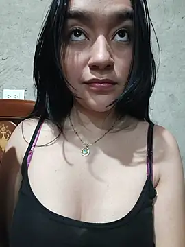 Williams_Hera live cam on StripChat