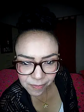 CrissDessire live cam on StripChat