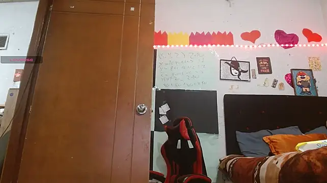 Saray_extrovert_