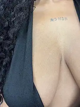 Lola_king_ live cam on StripChat