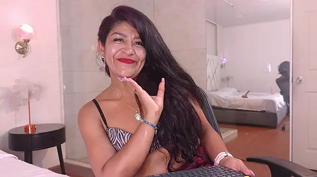 Sky_Collins_ live cam on StripChat