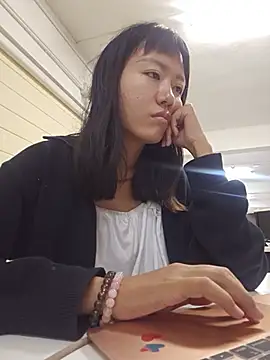 Jelly7pieces live cam on StripChat