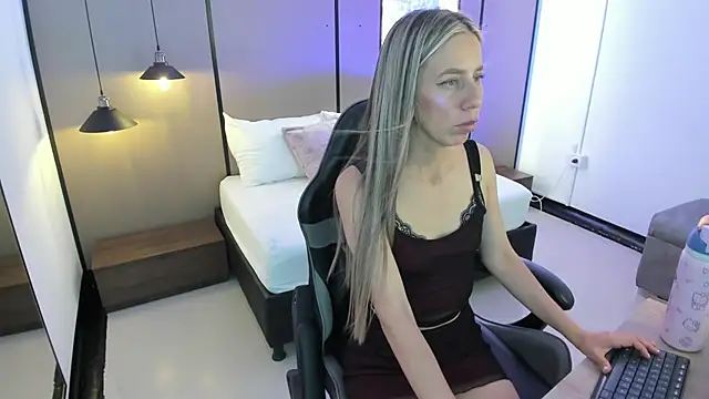 ania_rummage live cam on StripChat