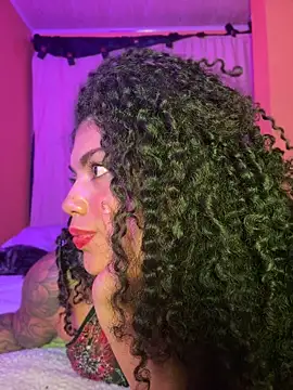 Morenayaa live cam preview