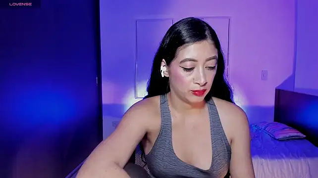 MeganWhite3
