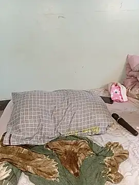 Petite_Nana