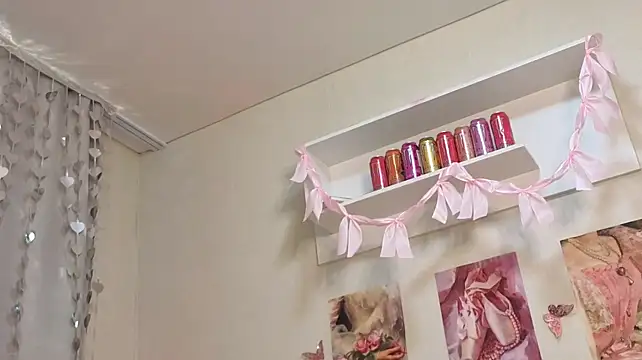 Milly_Lane live cam preview