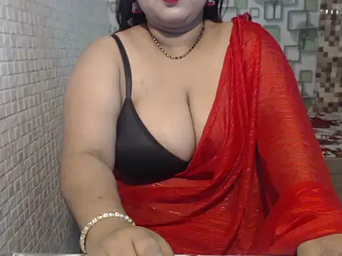 Oh_Maya live cam preview