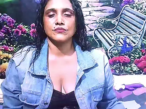 IndianSexyLady20 live cam preview