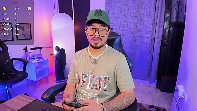 DaviidEvans_ live cam on StripChat