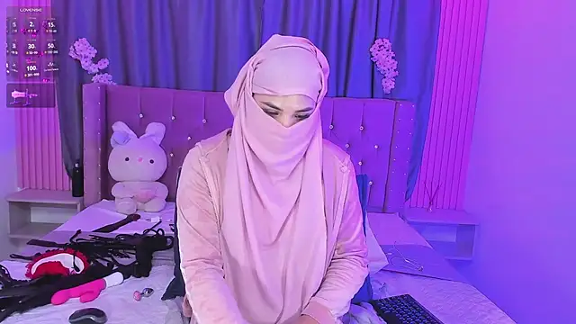 Nayla-Mouna live cam preview