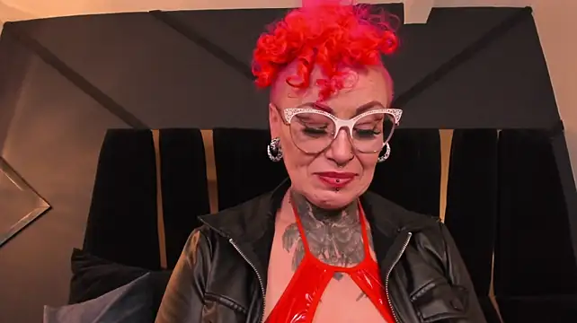 Live webcam show with mistress_sandy - Interactive Lovense toys available