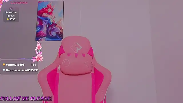 Selena_grey333 live cam on StripChat