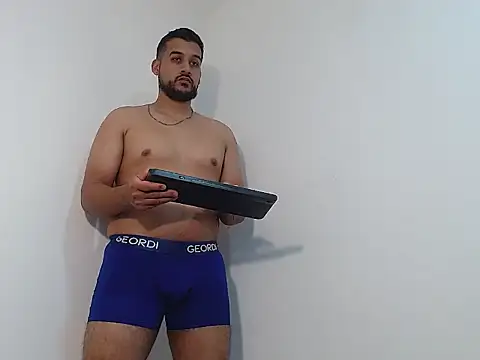 _CHRIS-DENNIS_