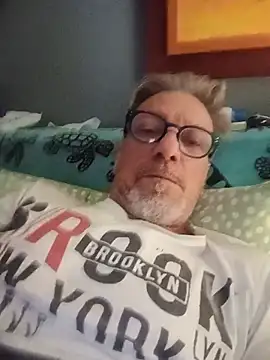 Deddyitalia3p live cam preview