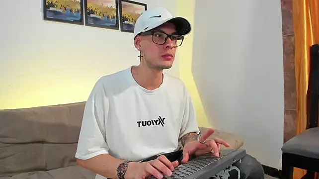 Vlad__night live cam preview