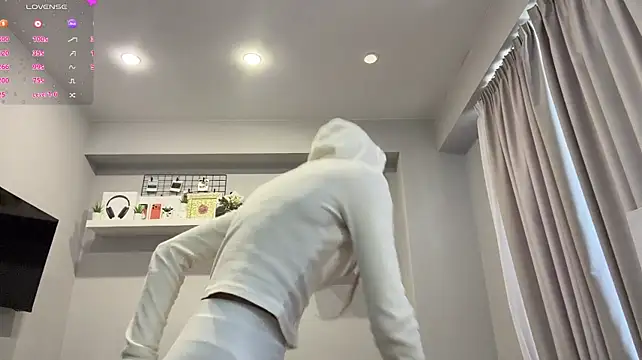 selena_favn